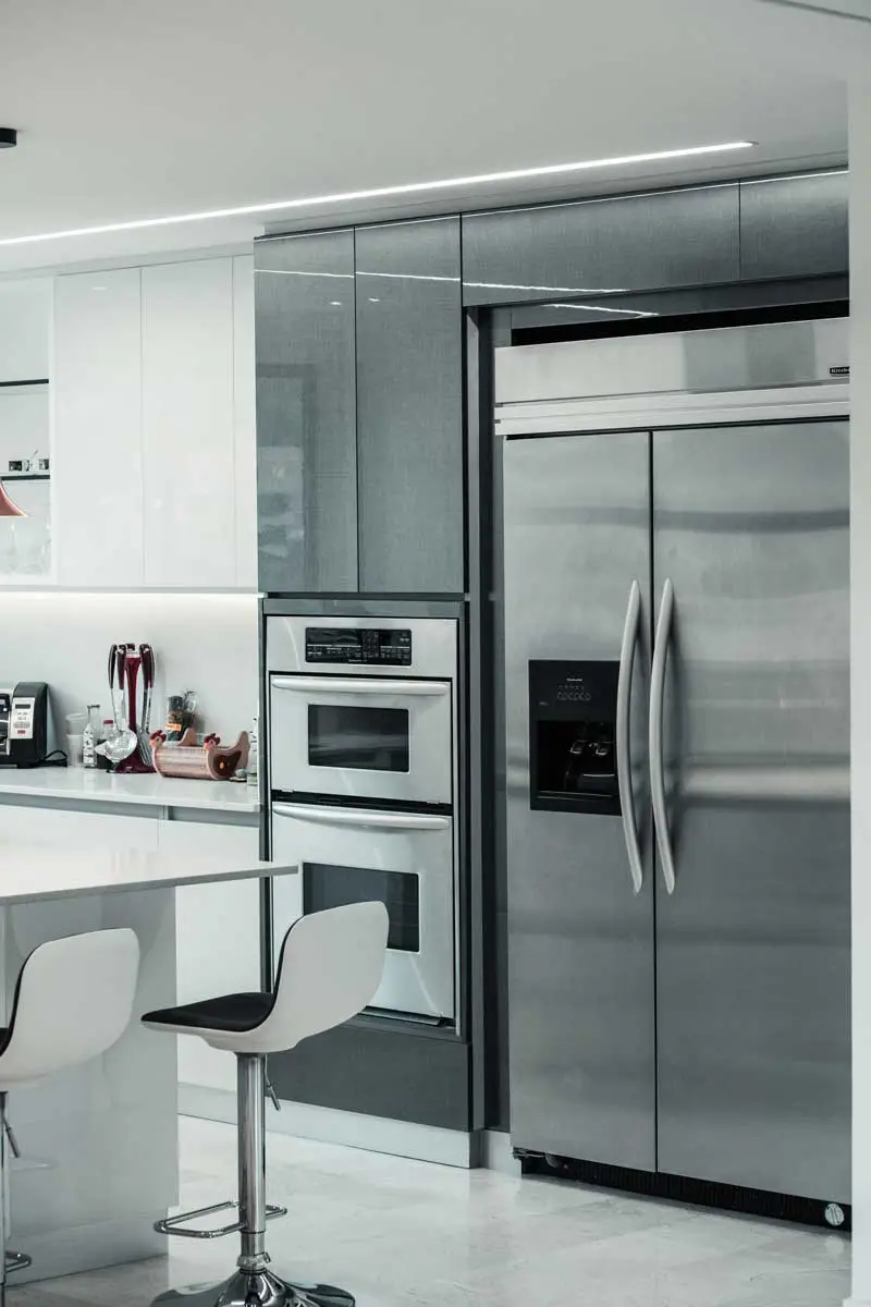 gloss cabinets modern kitchen