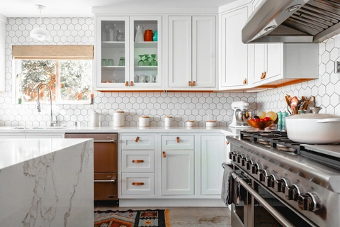 White traditional cabinet design