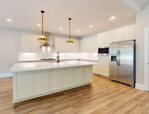 Showcasing Excellence: Modern Kitchen and Bathrooms by Legacy Lake Homes & NG Designs